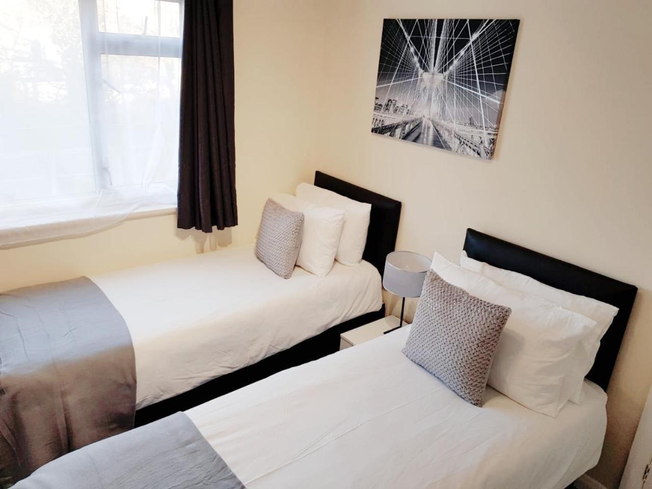 Double or Twin Room Garden View